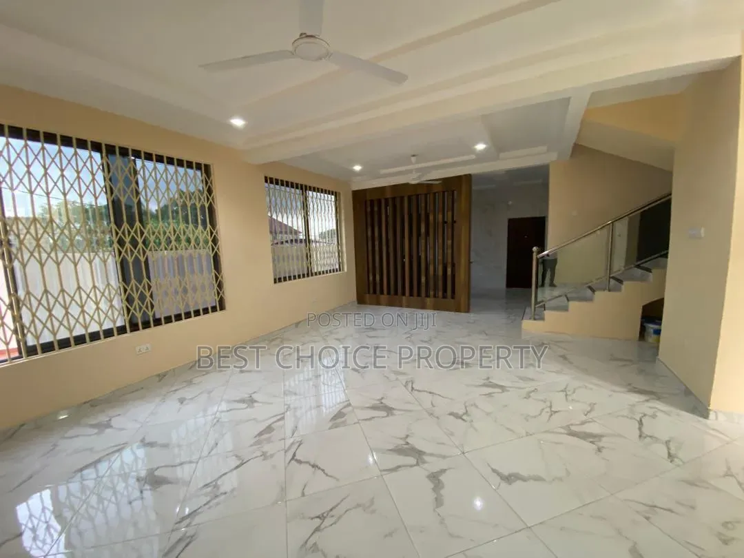 4bdrm Apartment in New Oak Villa, A&C Mall Area for rent