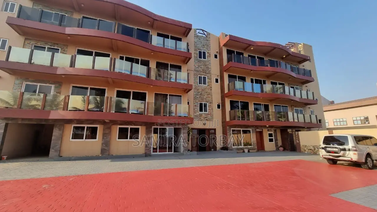 Furnished 20bdrm Apartment in Apaeenr/Hotel, Labadi for sale