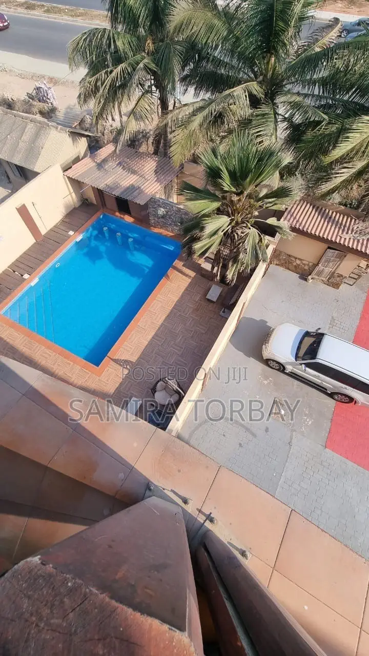 Furnished 20bdrm Apartment in Apaeenr/Hotel, Labadi for sale