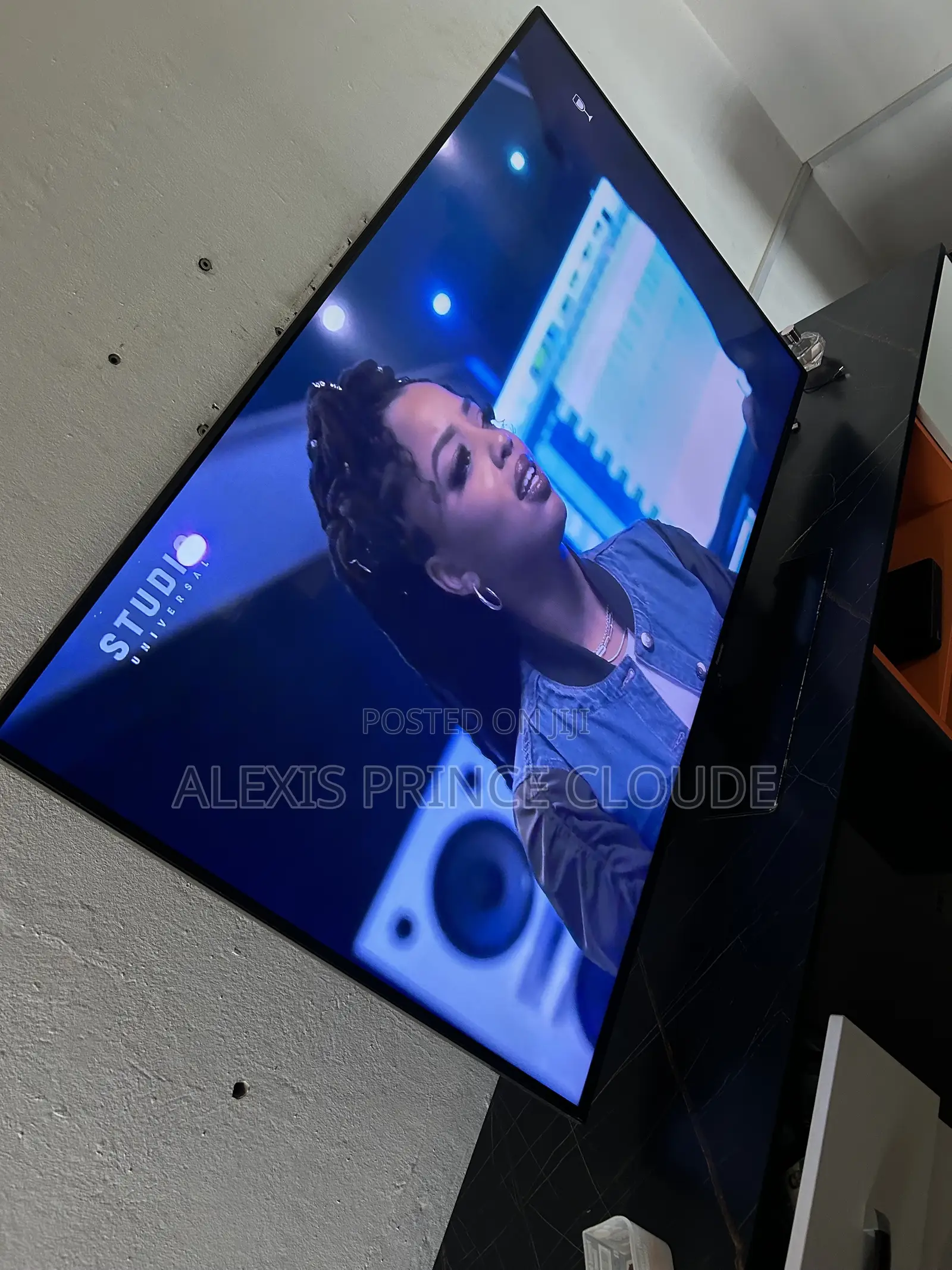 Panasonic 55inches Smart TV