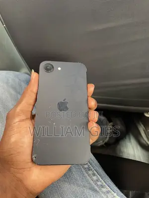 Apple iPhone 16e 128 GB Black
