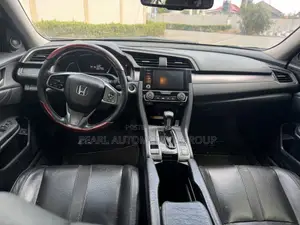 Honda Civic Touring 4dr Sedan (1.5L 4cyl) 2017 Silver