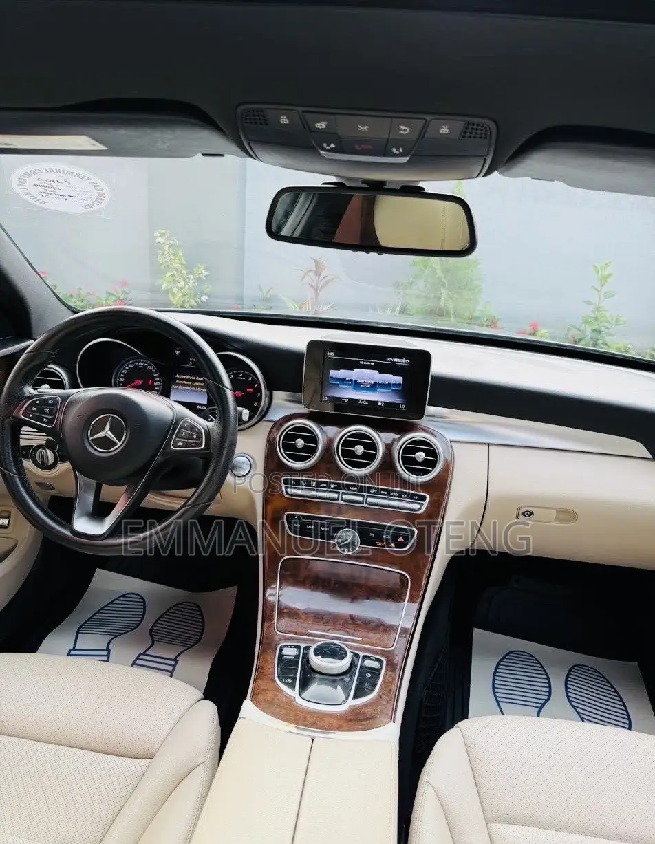 Mercedes-Benz C300 2018 Gray