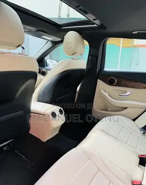 Mercedes-Benz C300 2018 Gray