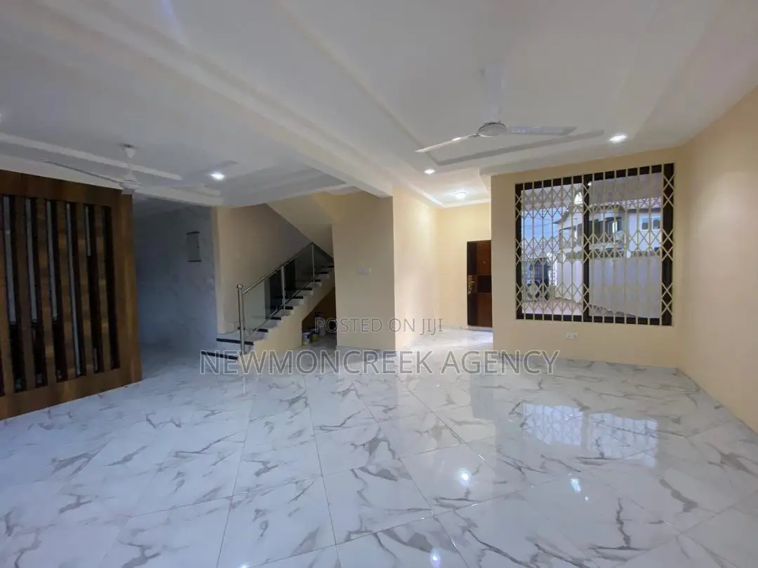 3bdrm Duplex in Abokobi, Accra Metropolitan for rent