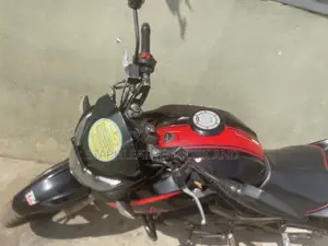 TVS Apache 180 RTR 2025 Red