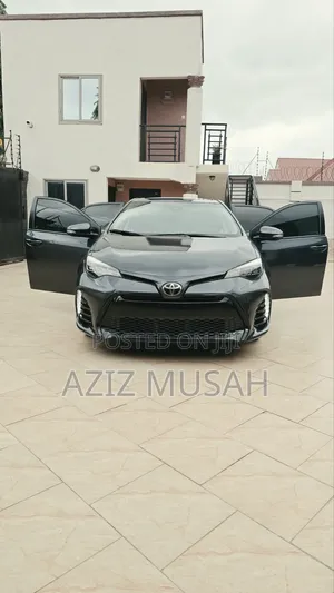 Toyota Corolla XSE 4dr Sedan (1.8L 4cyl CVT) 2017 Gray