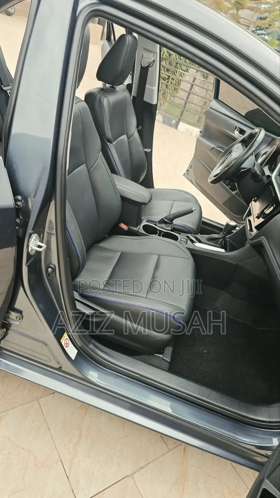 Toyota Corolla XSE 4dr Sedan (1.8L 4cyl CVT) 2017 Gray