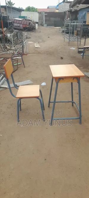Mono Desks