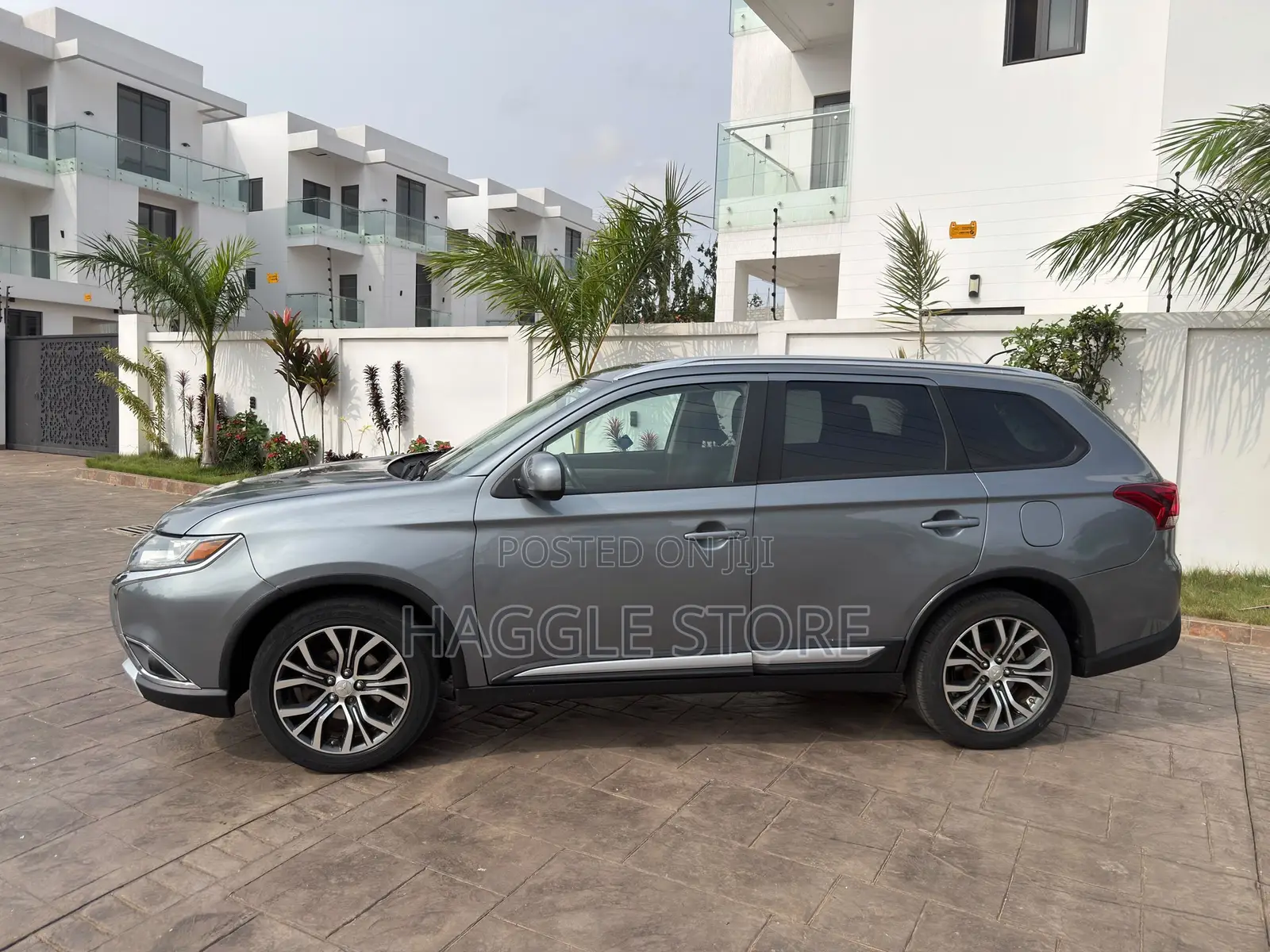 Mitsubishi Outlander ES AWC 2016 Gray