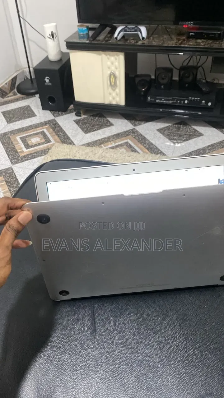 Laptop Apple MacBook Air 4GB Intel Core i5 SSD 128GB