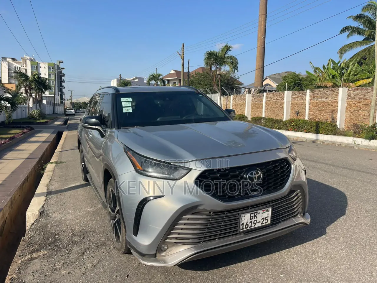 Toyota Highlander XLE AWD 2020 Silver