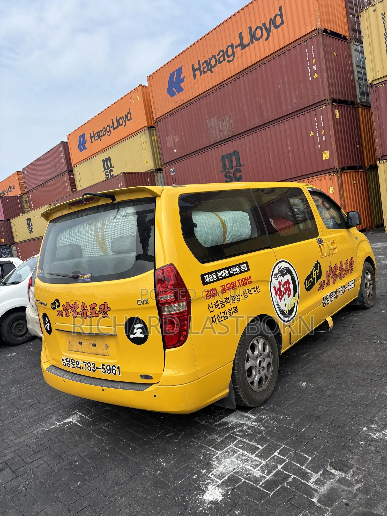 Hyundai Starex 2015 Yellow