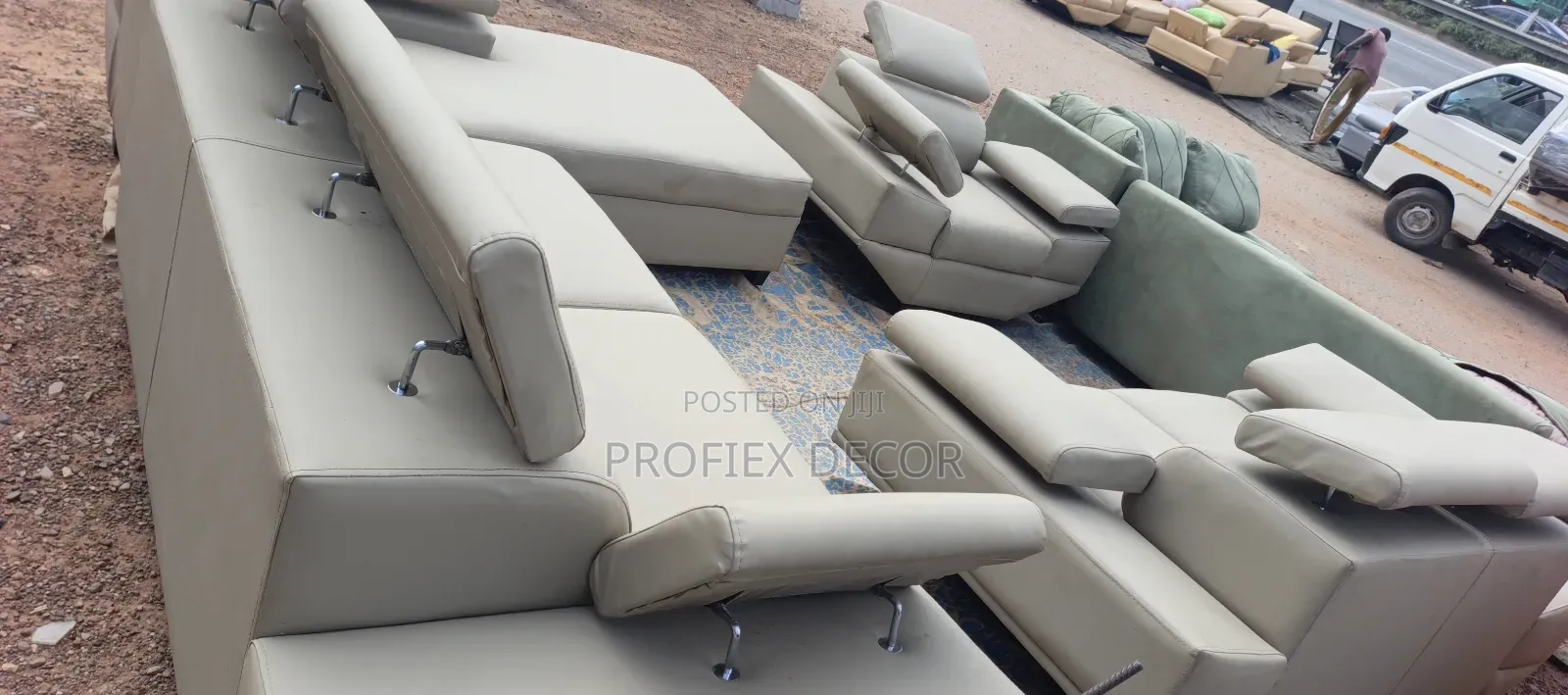 L- Shape Adjustable Headrests Set