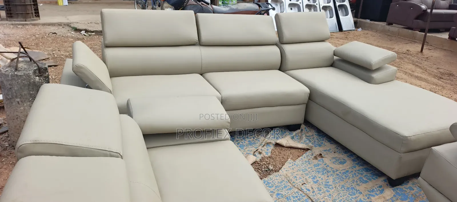 L- Shape Adjustable Headrests Set