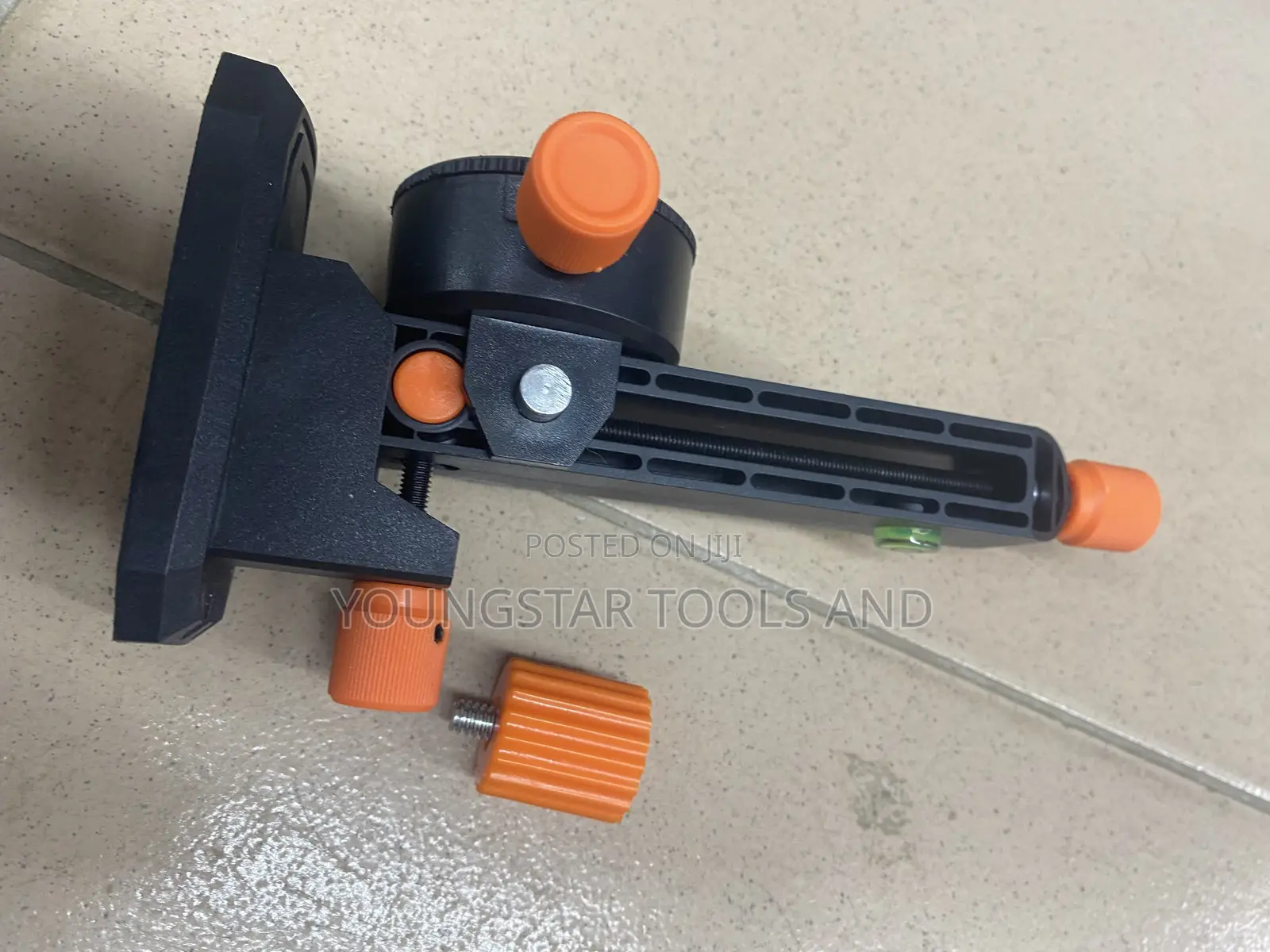 Finder 16 Lines Green Laser Level + Tripod | Self-Leveling