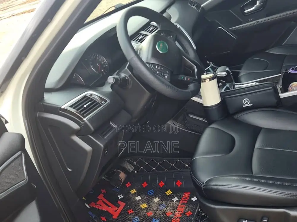 Land Rover Range Rover 2017 White