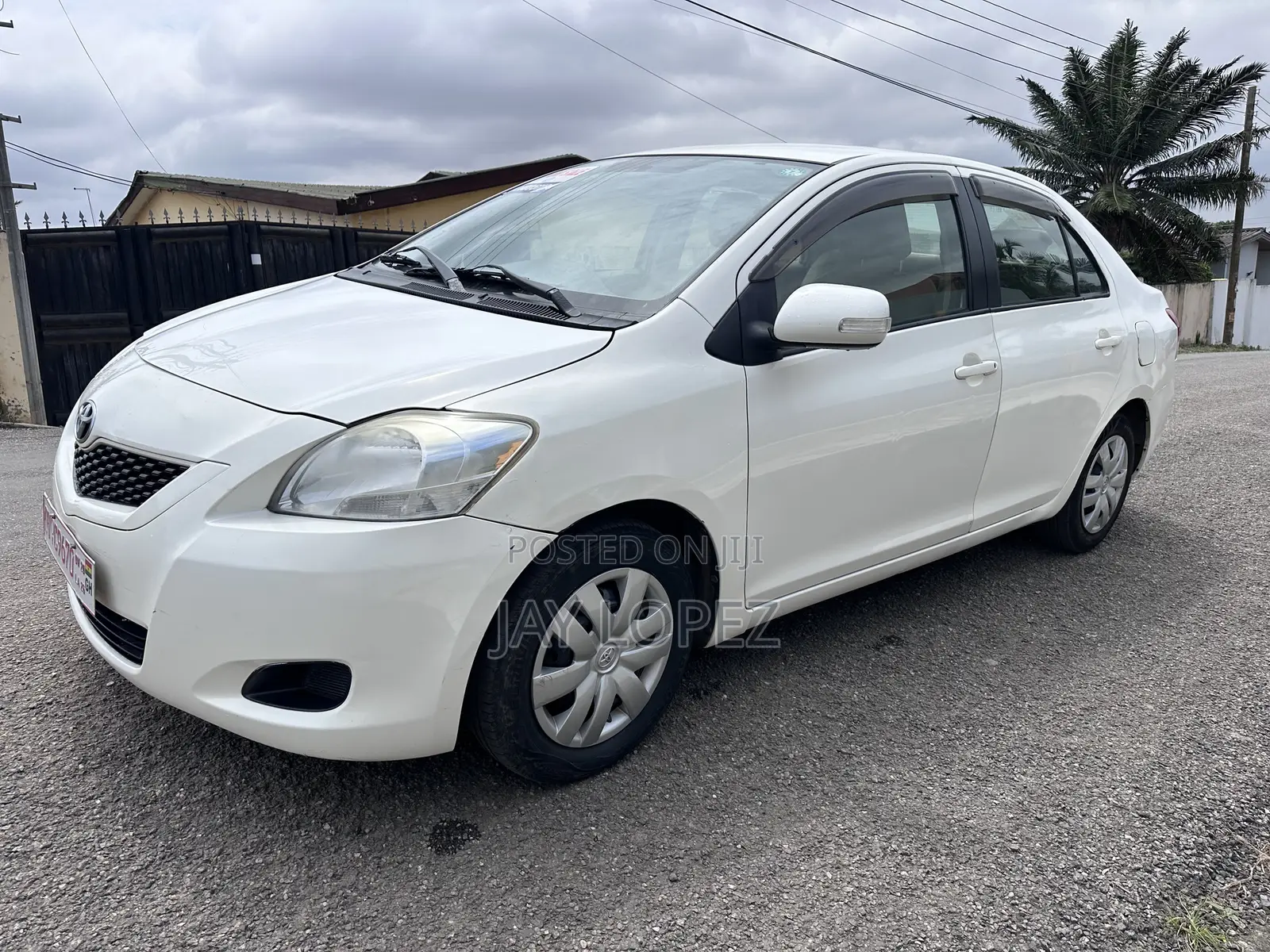 Toyota Belta 2011 White