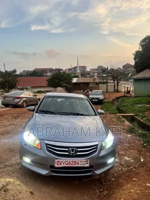Honda Accord 2.2 DTEC Sedan Automatic 2012 Silver