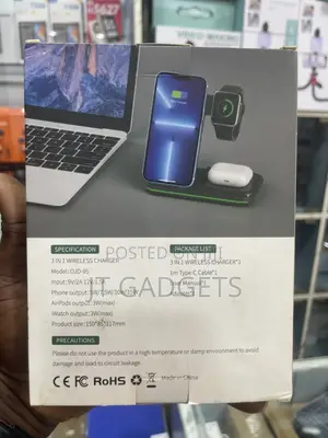 3-in-1 Fast Wireless Charger (15W Max)