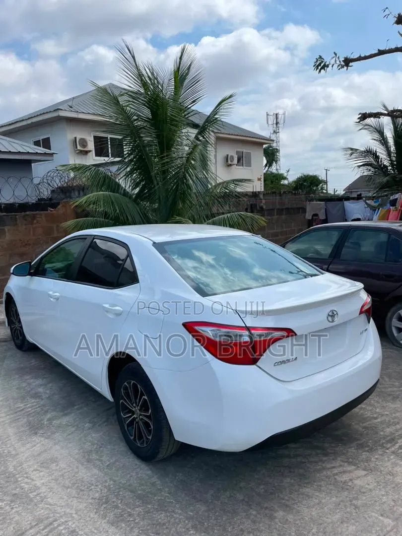 Toyota Corolla 2014 White