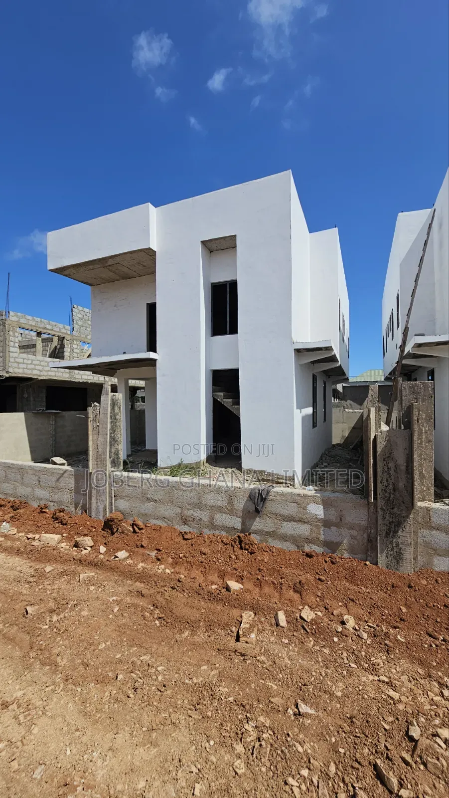 3bdrm Townhouse/Terrace in Tema Metropolitan for sale