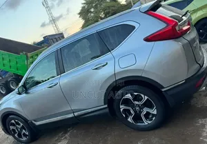Honda CR-V Touring AWD 2018 Gray