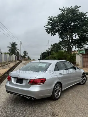 Mercedes-Benz E300 2015 Silver