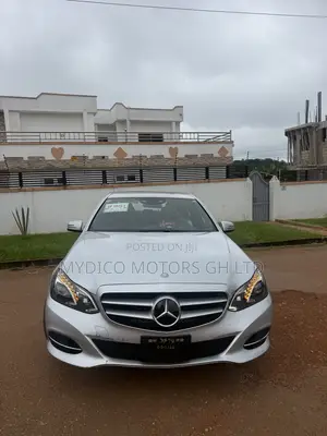 Mercedes-Benz E300 2015 Silver