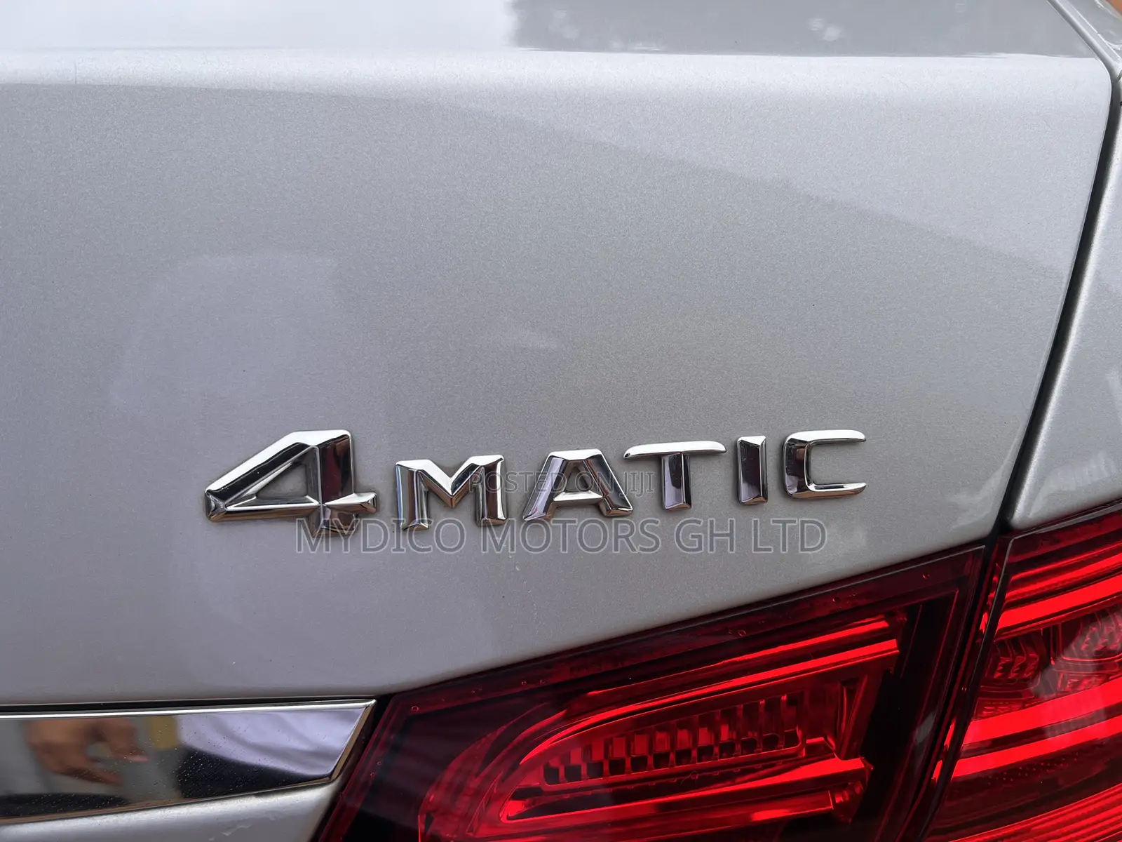 Mercedes-Benz E300 2015 Silver