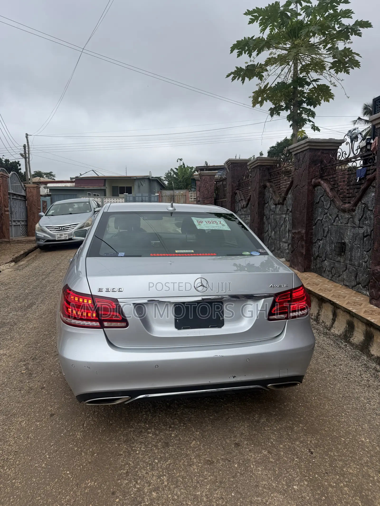 Mercedes-Benz E300 2015 Silver