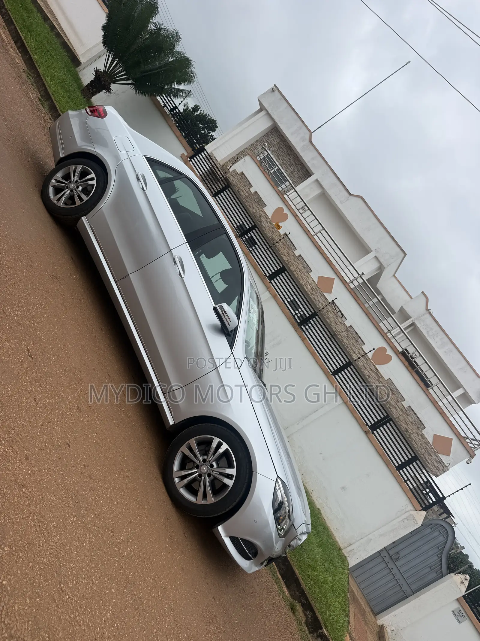 Mercedes-Benz E300 2015 Silver