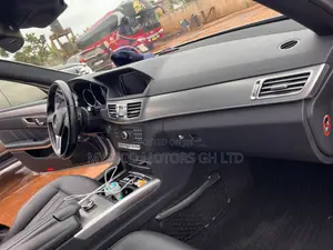 Mercedes-Benz E300 2015 Silver