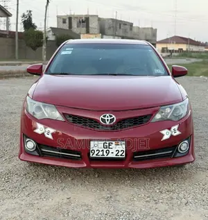 Toyota Camry 2014 Red