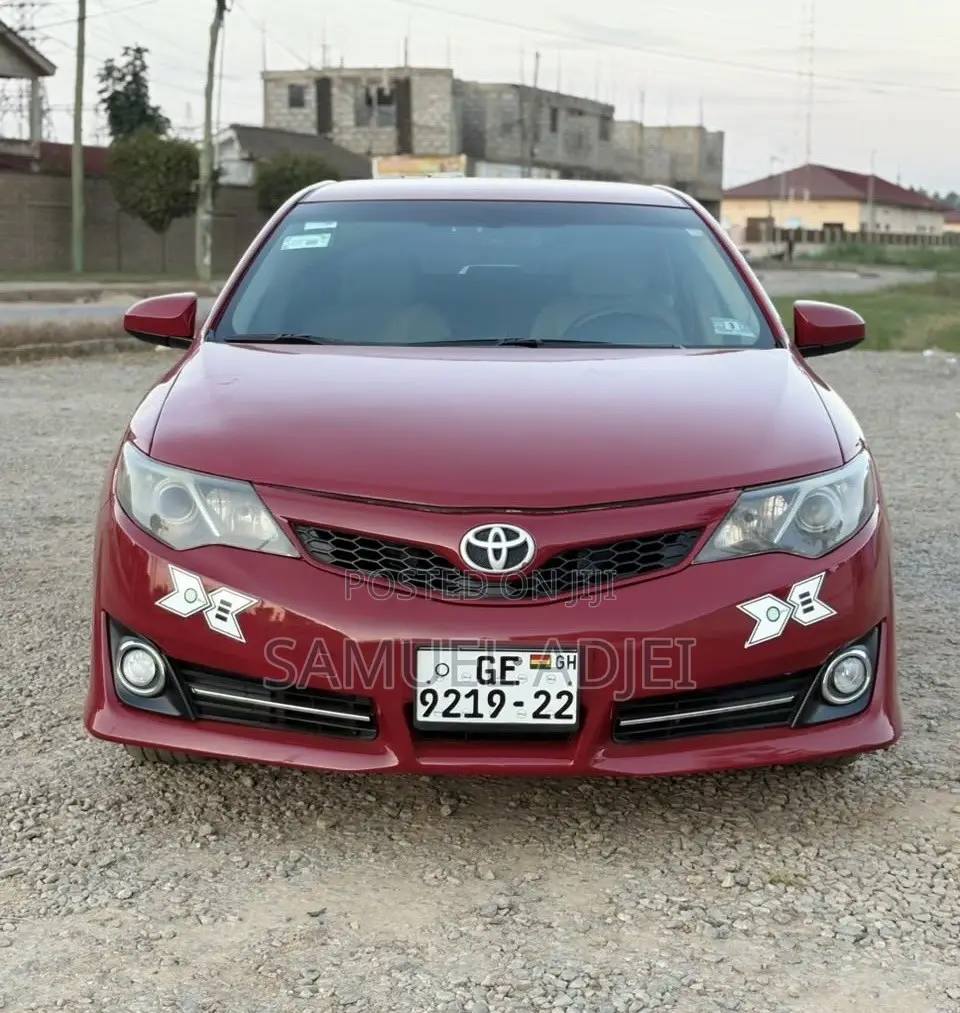 Toyota Camry 2014 Red