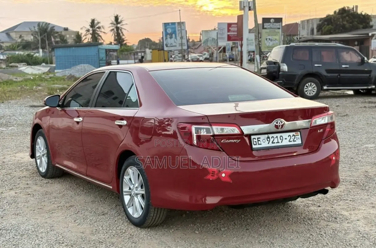 Toyota Camry 2014 Red