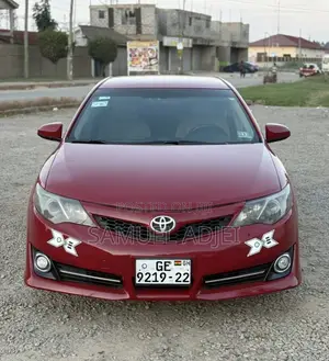 Toyota Camry 2014 Red