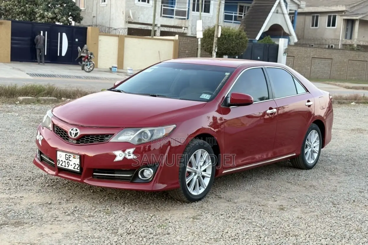 Toyota Camry 2014 Red