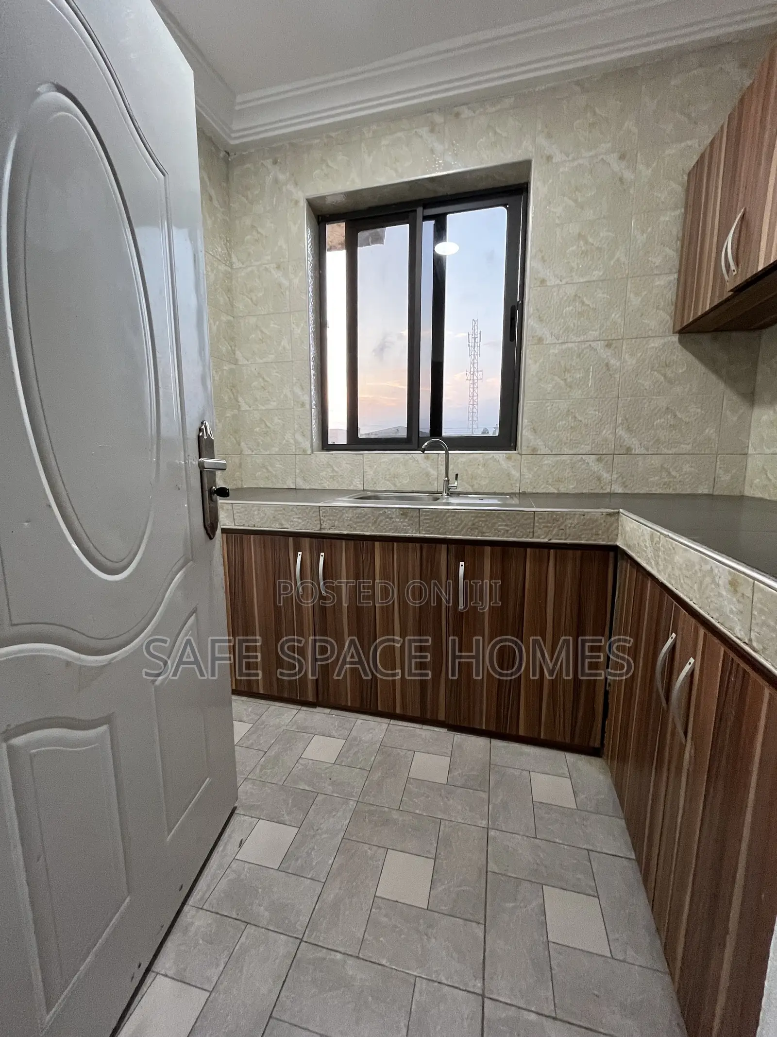 1bdrm Apartment in Tseaddo for rent