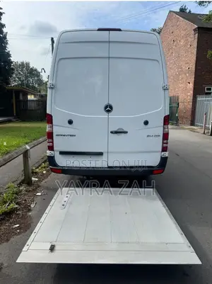 Mercedes-Benz Sprinter 2017 White