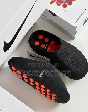 Nike Mind 001