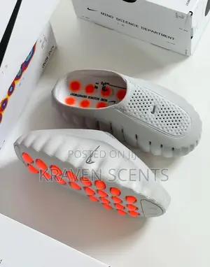 Nike Mind 001