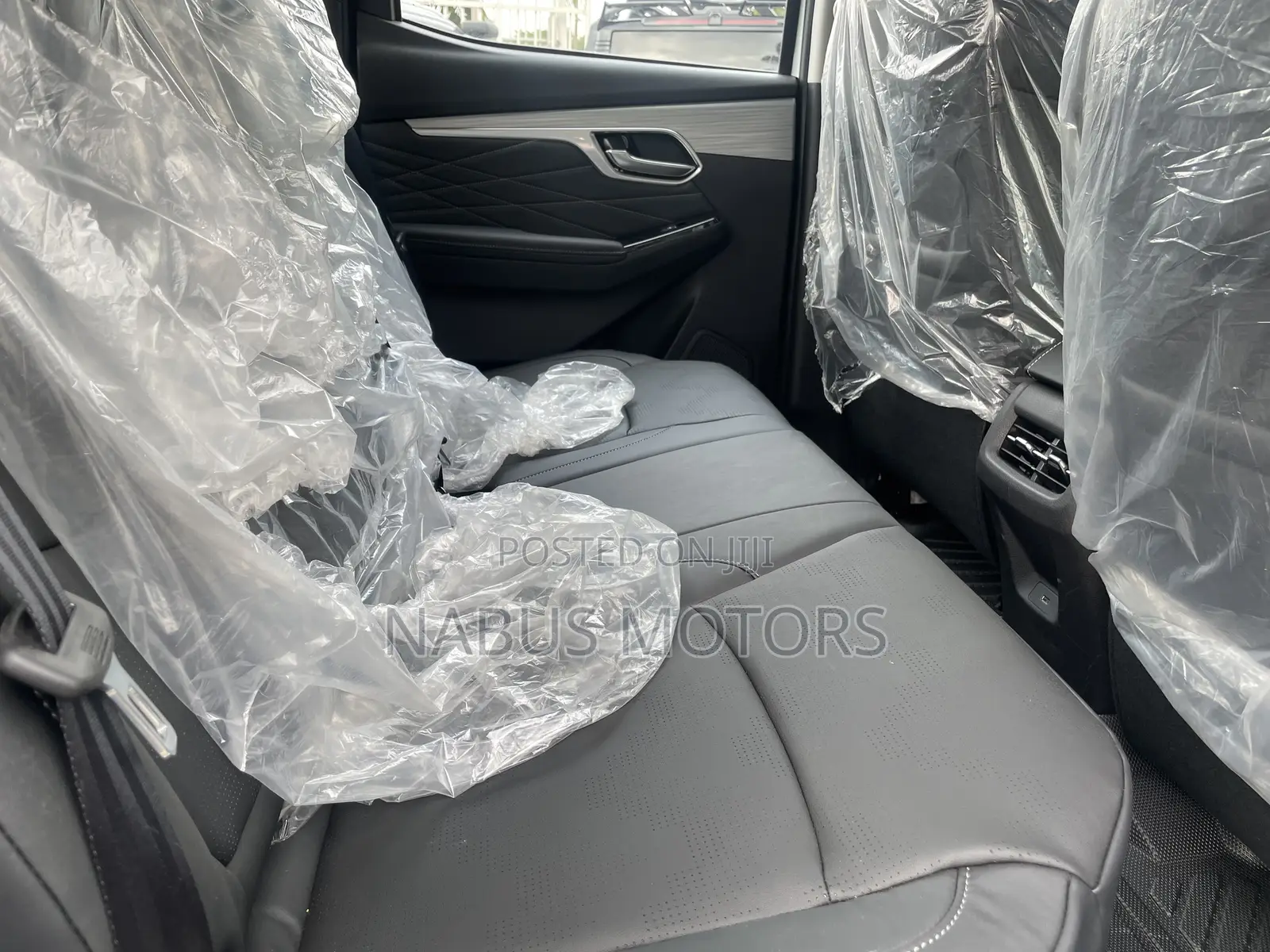 New Isuzu D-MAX 2026 White