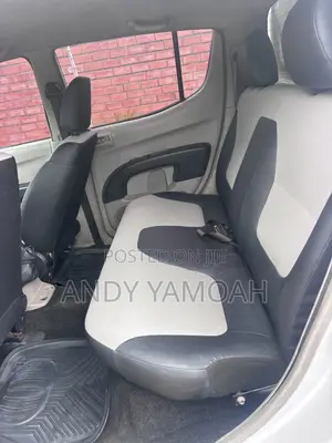 Mitsubishi L200 2012 White