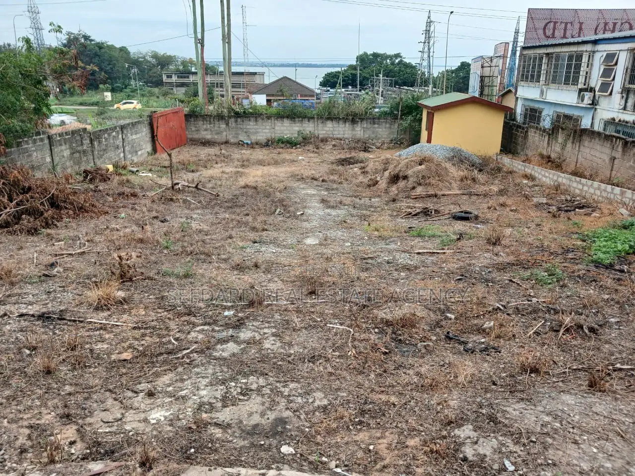 Warehouse for Rent – Roadside Location