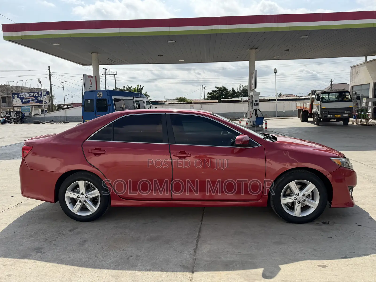 Toyota Camry 2014 Red