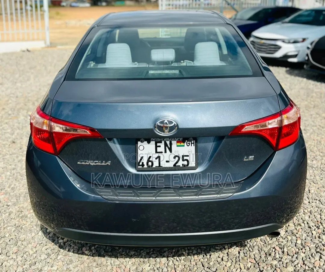 Toyota Corolla 2017 Gray