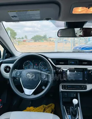 Toyota Corolla 2017 Gray