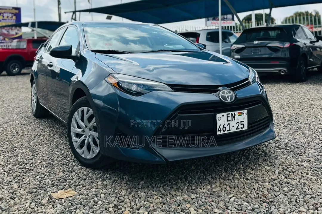 Toyota Corolla 2017 Gray