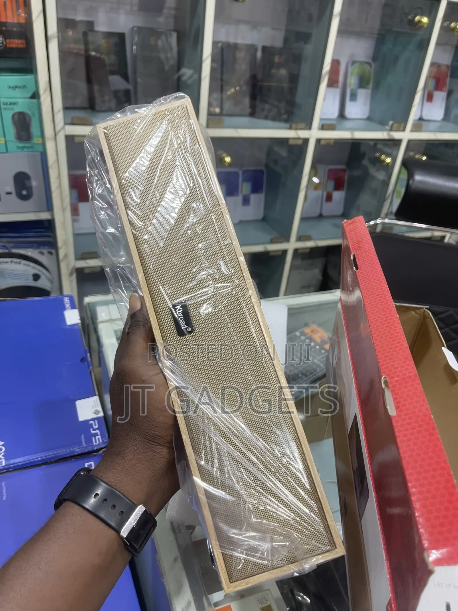 KBroad Wooden Wireless Speaker (KTS-1738)